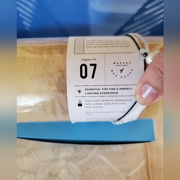 Makers of Wax Goods - Vanilla & Bourbon Handcrafted Pillar Candle, New - Picture 3 of 9